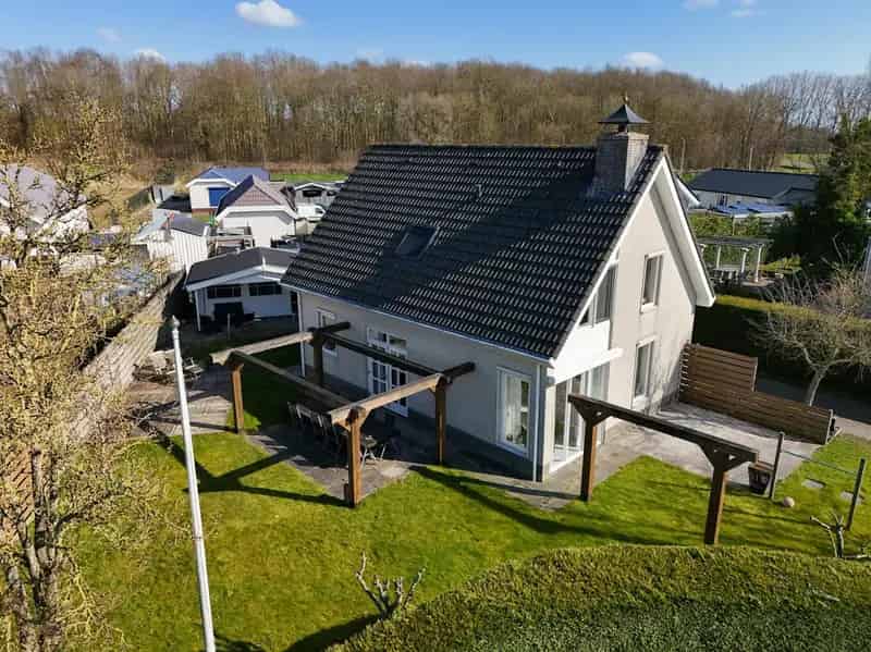 Royale Vrijstaande Woning Middelharnis 5 Slaapkamers Grote Tuin