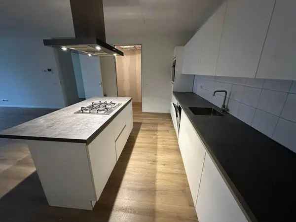 Appartement Te Huur in Swalmen, Limburg