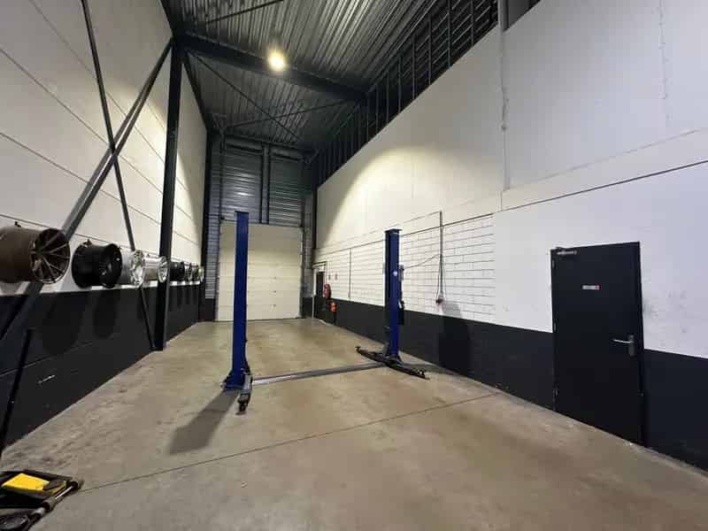 Bedrijfshal te Huur Goirle 765m2 Opslag Productie Kantoren