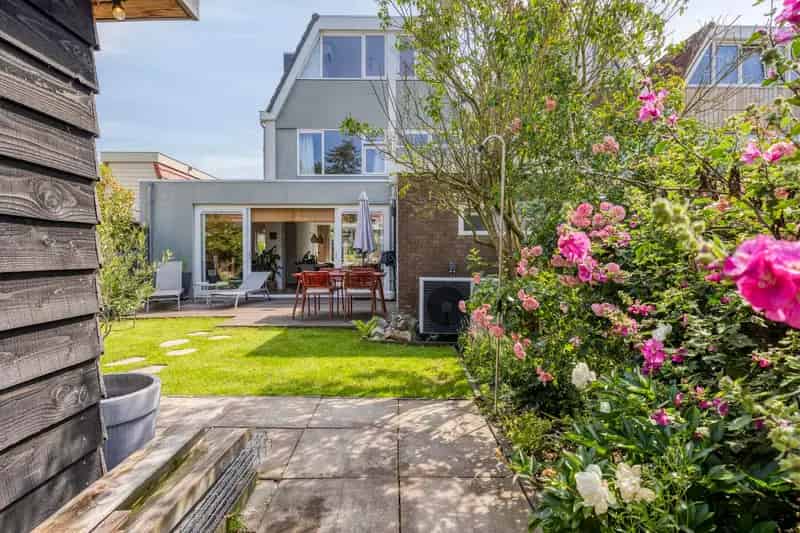 Huis te koop Amsterdam Oostzanerwerf: Luxe & Duurzame gezinswoning