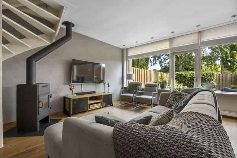 Huis te koop Hoogland Zandkamp 4 slaapkamers 161m2 tuin zuiden