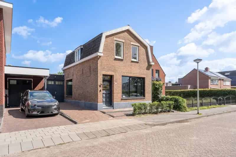 Huis te koop: Platinadijk 76 4706 LJ Roosendaal | Funda