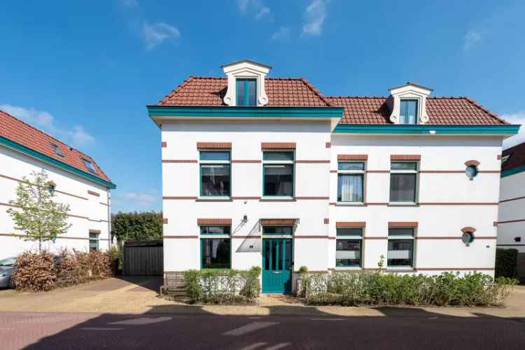 Huis te koop Hilversum Centrum: Ruime Villa 240m2 5 slaapkamers A++
