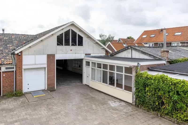 Bedrijfshal Sassenheim | Zoek bedrijfshallen te huur: Parklaan 134 2171 EK Sassenheim 