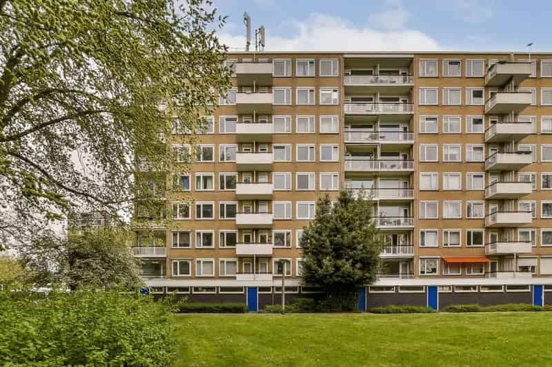 2-kamerappartement Amsterdam Buitenveldert nabij winkels en park