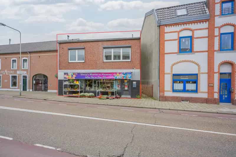 Winkel en woonhuis Landgraaf: Hoogstraat 189