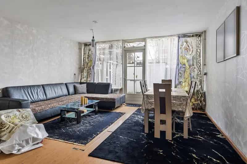 Ruime gezinswoning 6 slaapkamers nabij Zaandam