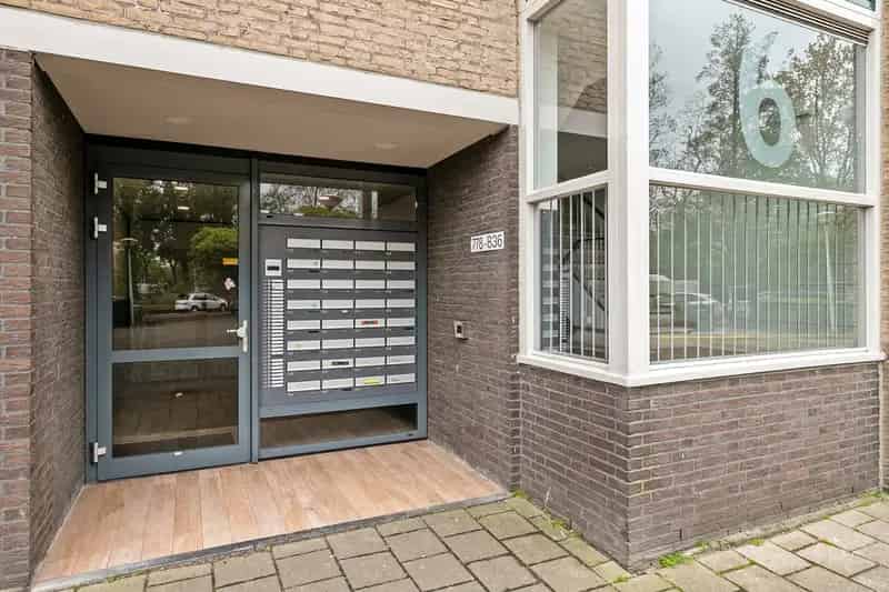 Ruim 5 Kamer Appartement Den Haag Nabij Winkelcentrum Kraayenstein