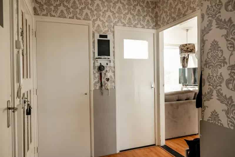 Appartement Zwanenburg: 3-kamer Starterwoning met 2 Balkons