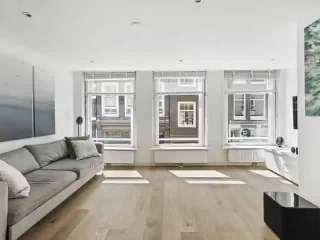 Amsterdam Centrum: Ruim appartement met dakterras 68m²
