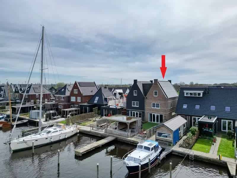Luxe 5 Slaapkamer Woning Aan Vaarwater Stavoren A+++ Energielabel
