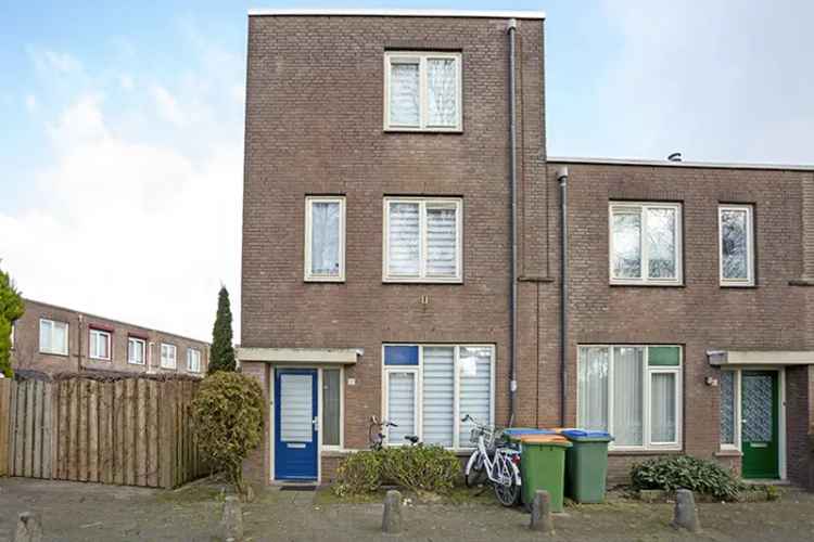 Huis nabij Winkelcentrum De Berg Station Prinsenbeek Breda