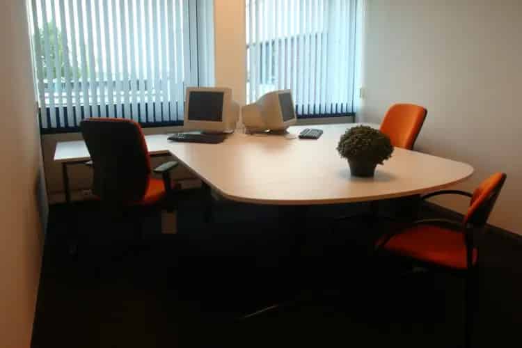 Kantoorruimte Schiedam A20: Modern & Compleet