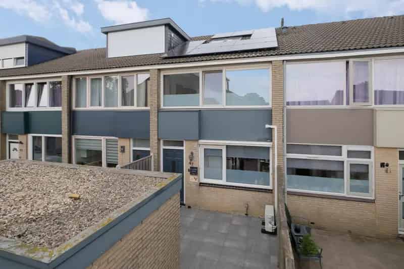 Ruime Instapklare Tussenwoning Schelfhorst 4 Slaapkamers A+++