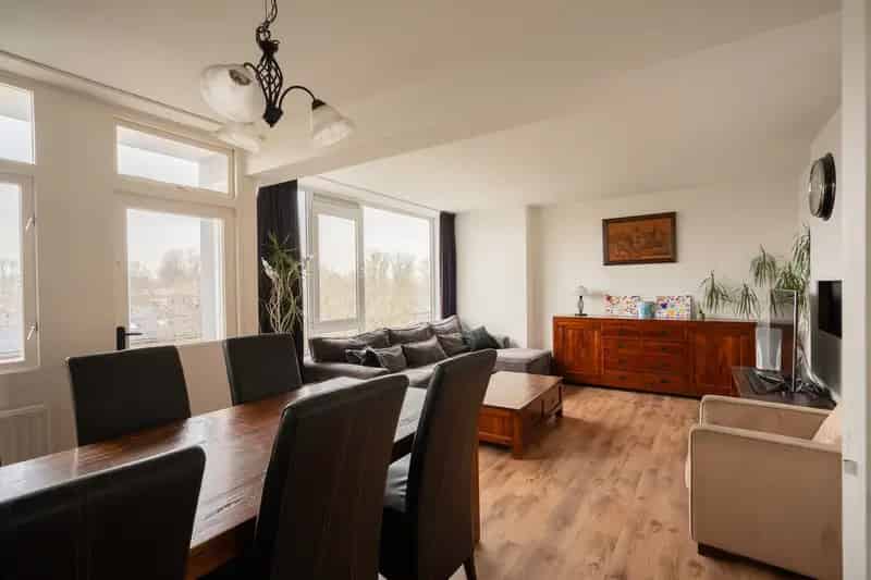 Appartement Wassenaar 3 slaapkamers 2 Balkons nabij scholen