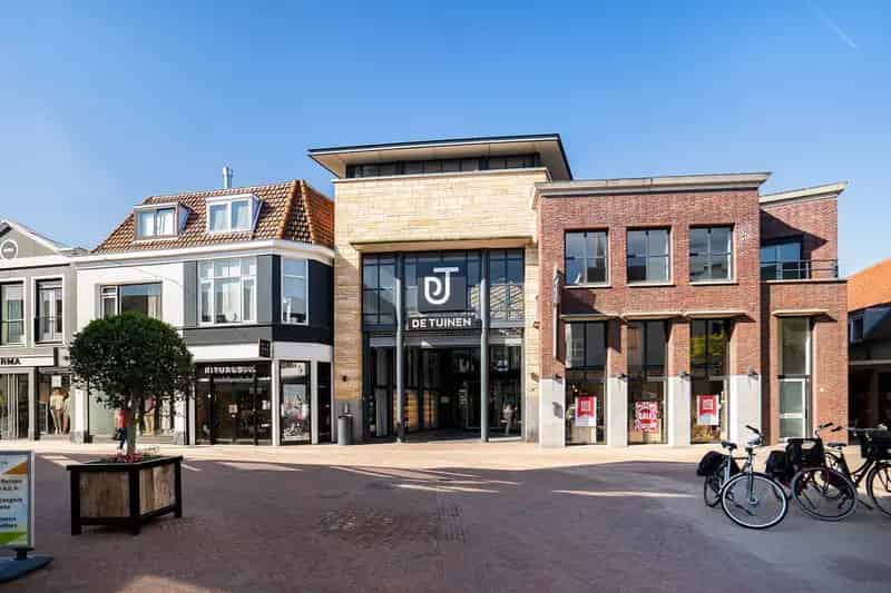 Winkelruimte te huur Naaldwijk De Tuinen 49m² - 808m²