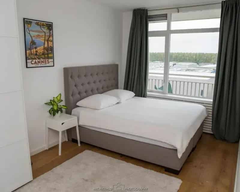 Kamer in modern appartement voor expat te Weesp