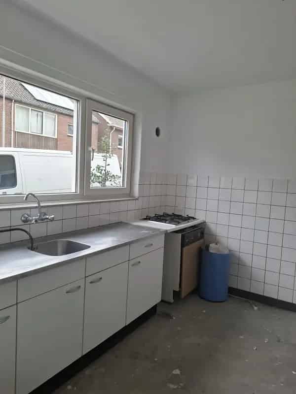 Riante Hoekwoning 5 Slaapkamers Nabij Station Presikhaaf