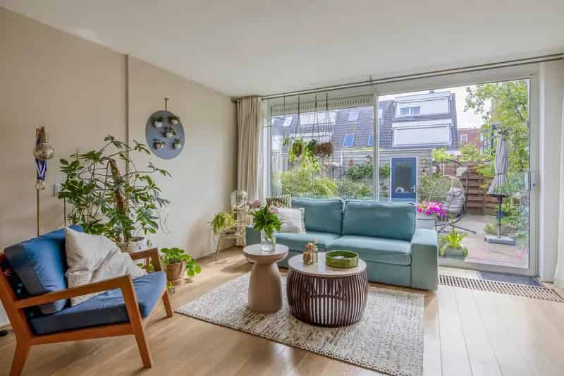 Huis te koop Rotterdam Starstraat: Lichtrijk & Ruim met Tuin