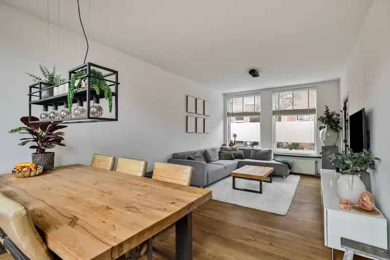 Huis te koop Zaandam 89m2 3 slaapkamers luxe badkamer