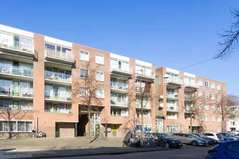 Amsterdam Zuidoost Appartement Te Huur  Ruim Terras Moderne Keuken