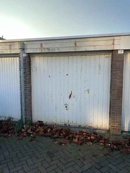Garagebox te Huur Sterrenburg 12 maanden