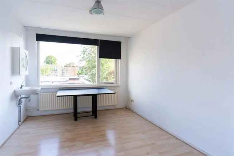 Ruime Studio Utrecht Studenten  25m2  Gedeelde faciliteiten