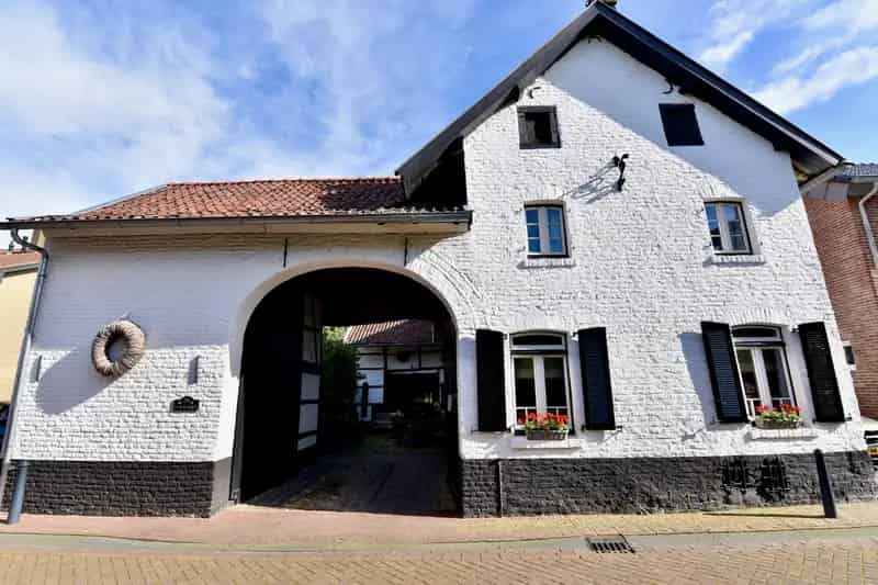 Karakteristieke Boerderij Rimburg 5 slaapkamers B&B