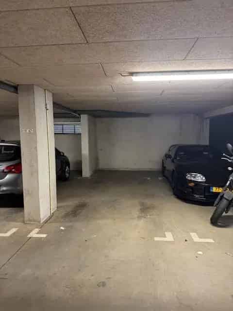 Parkeerplaats te koop Rotterdam Spangen