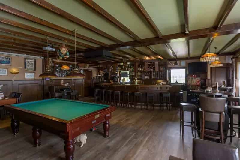 Horeca te Koop Lage Zwaluwe: Café Restaurant met Feestzaal