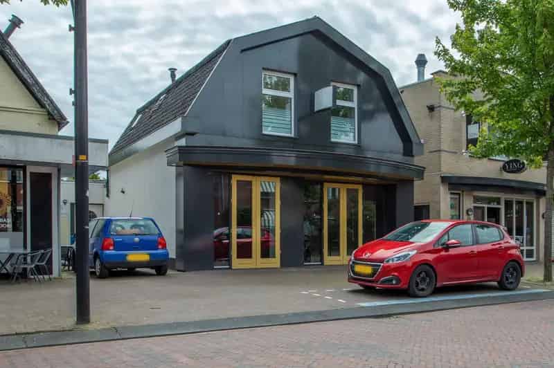 Belegging Hengelo: Winkelruimte en Bovenwoning te Koop