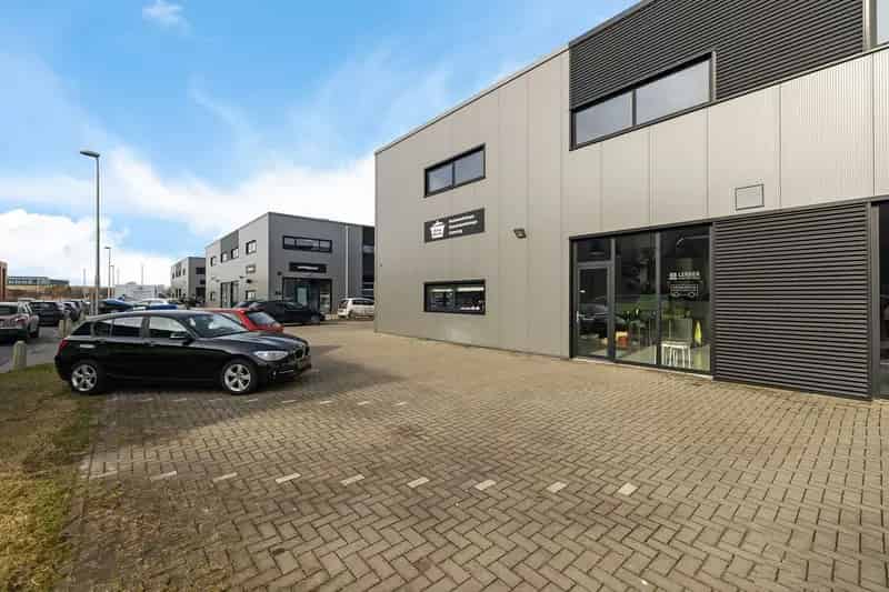 Bedrijfshal Leeuwarden te koop 336m2