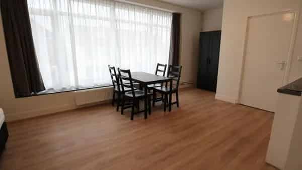 16 Semi Studio's te huur Strijpsestraat