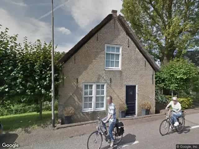 Vrijstaande woning 225m² Sliedrecht Nabij Openbaar Vervoer