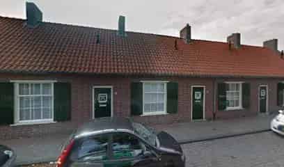 Te Koop Knusse Tweelaagse Woning 1 Slaapkamer Zonnige Tuin