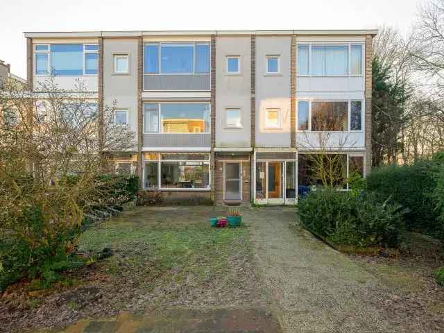 5 Slaapkamers Ruime Gezinswoning Zonnige Tuin Haagse Bos