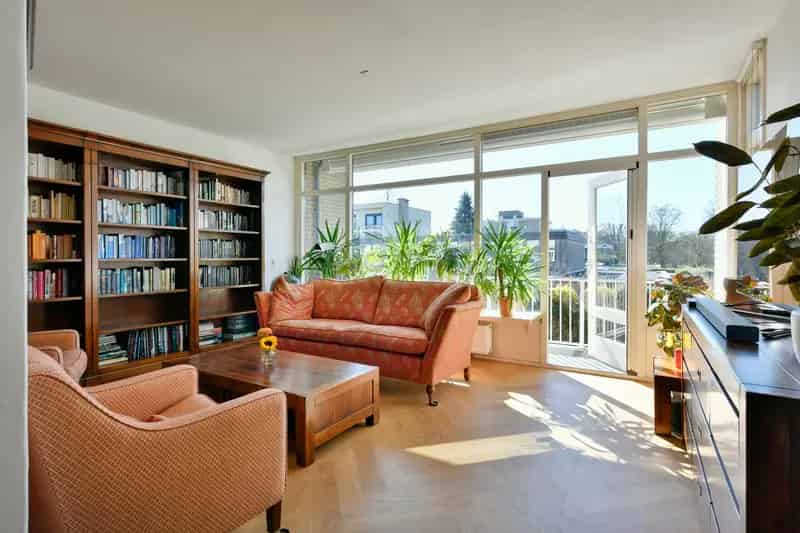 Huis te koop Duivendrecht 4 slaapkamers grote tuin