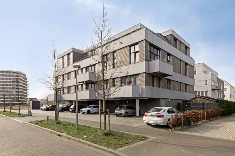 Appartement 2 slaapkamers Almere  Nabij strand en winkels