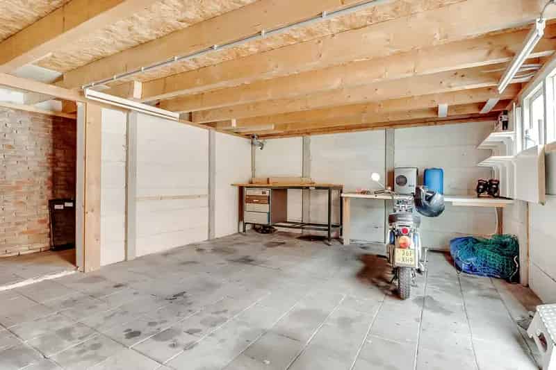 Garage met Overkappingen te Koop Den Dolder