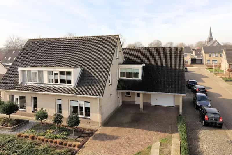 Ruime Energiezuinige 2-onder-1-kapwoning Oldemarkt