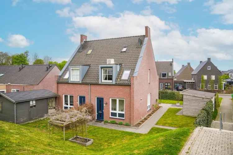Huis te koop: Maasdijk 379-A 4264 AR Veen 