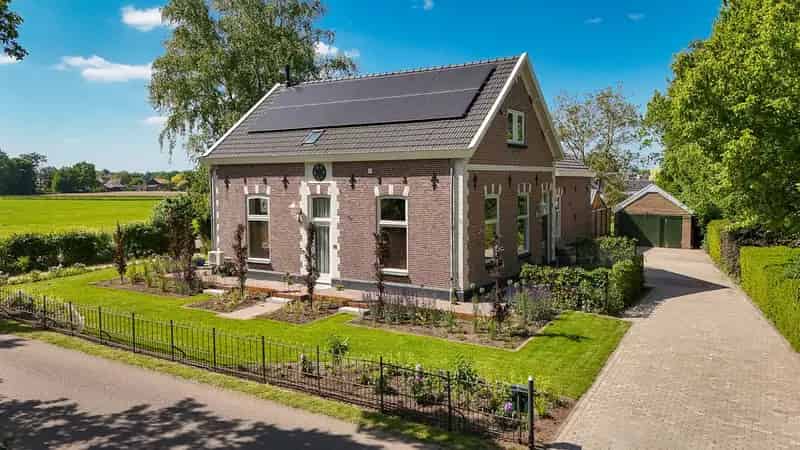 Landhuis Angerlo: Duurzaam Verbouwd met Vrij Uitzicht