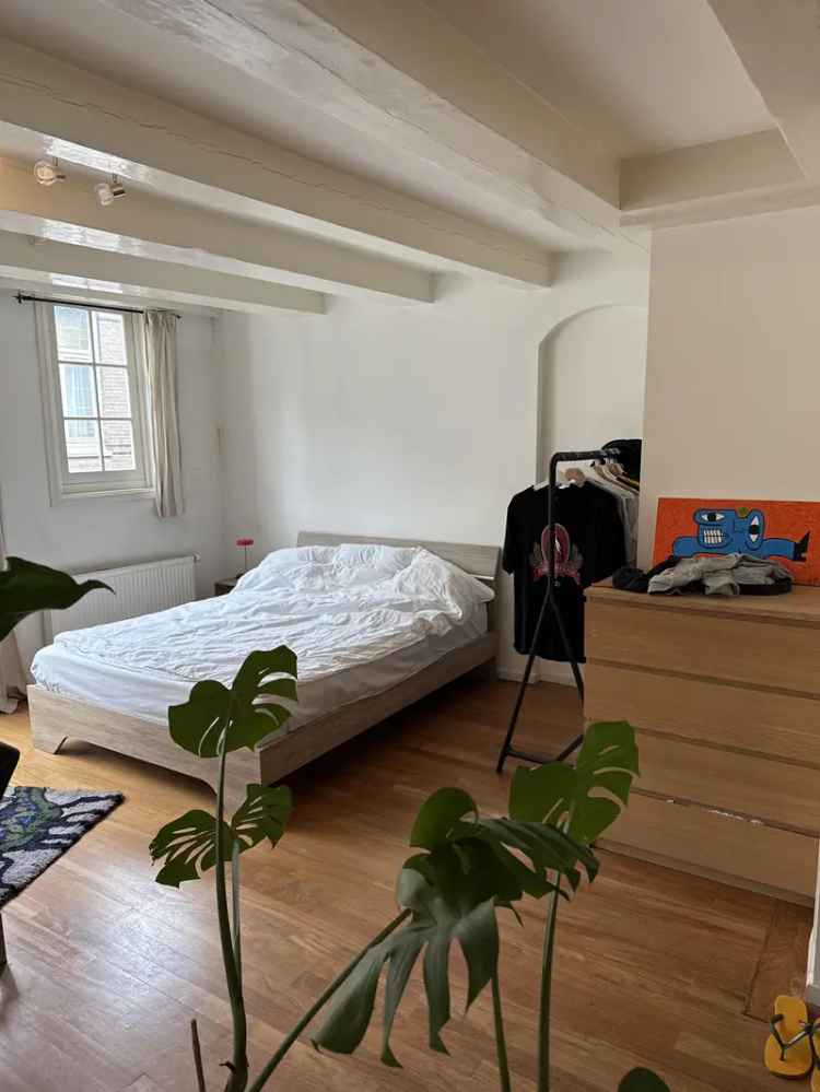 Ruime Studio Jordaan 65-70m2 Freelancers ZZP
