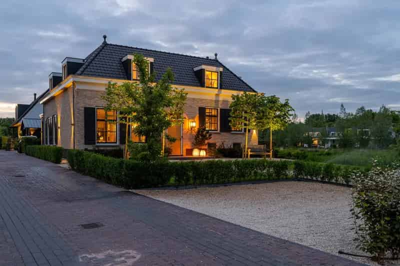 Huis te koop: 's-Gravenweg 145 2902 LG Capelle aan den IJssel 