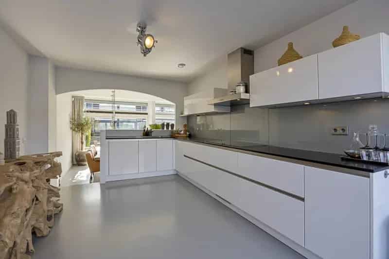 Moderne Tussenwoning Aan Het Water Te Koop