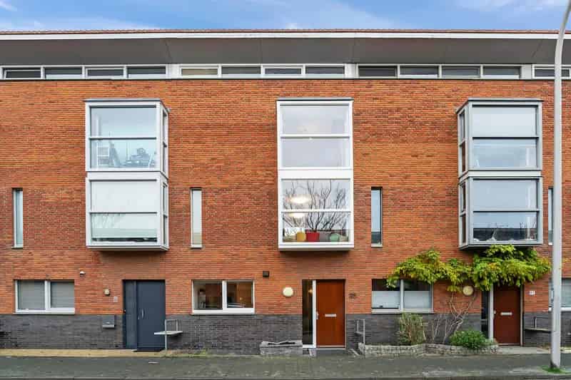 Huis te koop Plesmanlaan Den Haag 5 slaapkamers grote tuin
