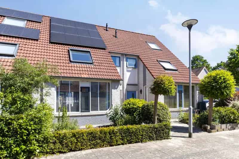 Huis te koop Arnhem Zuid: Instapklare gezinswoning met garage en tuin