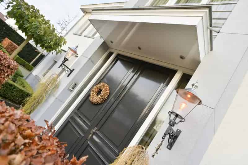 Luxe Villa te Koop in Puth met Zwembad en Ruime Tuin