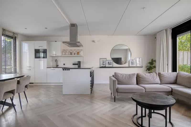 Huis te koop: Dek 35 1319 AB Almere | Funda
