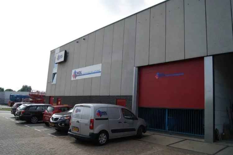 Bedrijfshal Hoogvliet Rotterdam | Zoek bedrijfshallen te huur: Klompenmakerstraat 101-129 3194 DD Hoogvliet Rotterdam [funda in business]